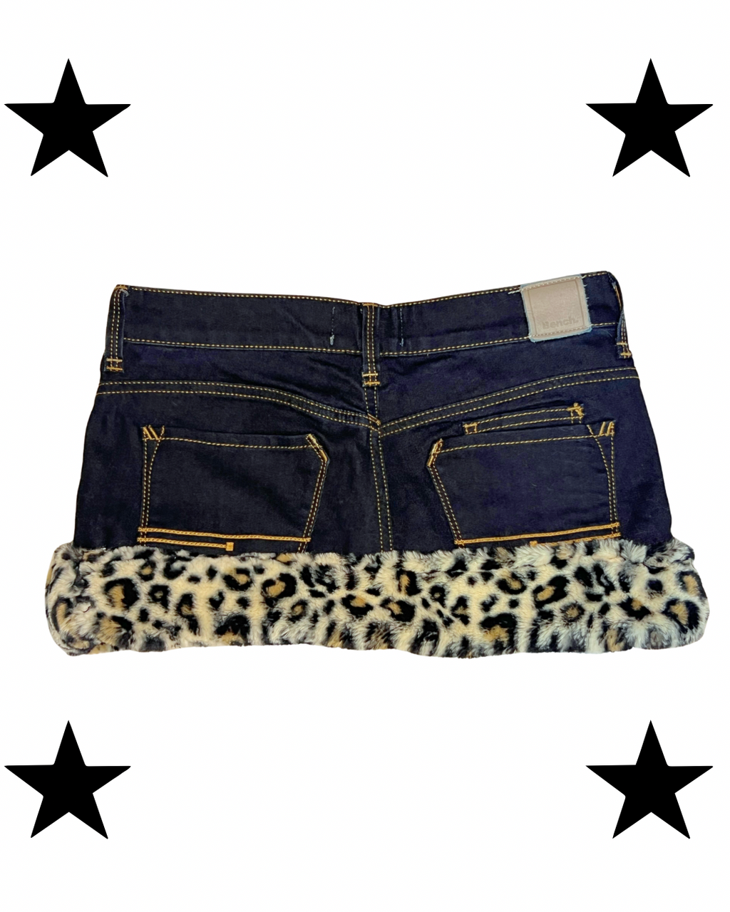 Y2K mini skirt with leopard