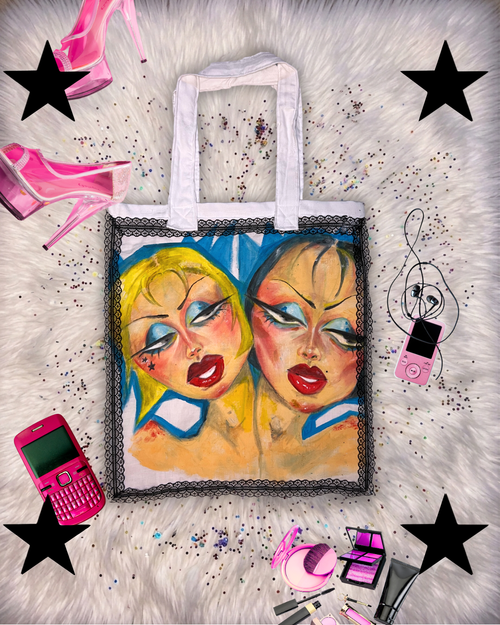 Handbemalte Upcycled Tote Bag „Two Queens“ aus recycelten Materialien, 40x45 cm