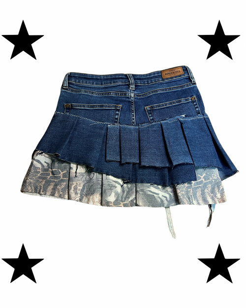 Mini skirt with animal print details