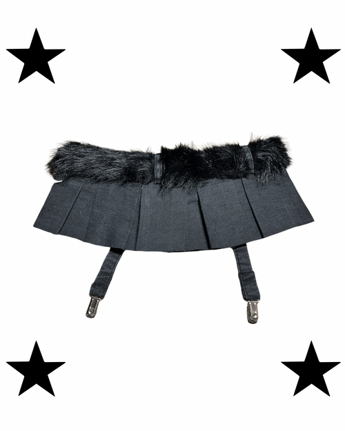 Black mini skirt belt with fur