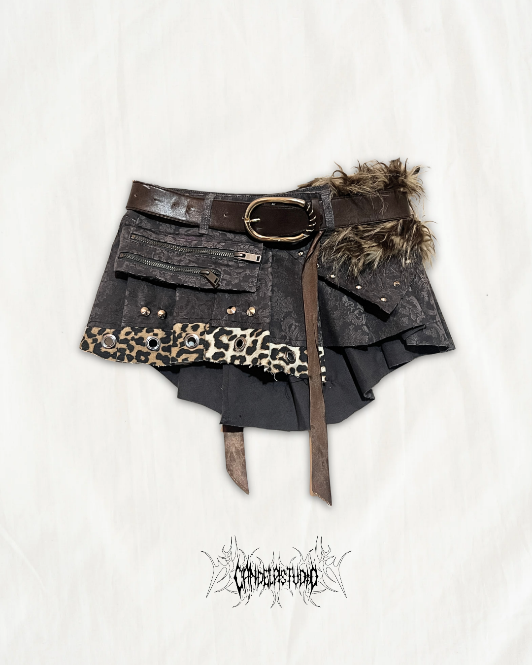 1/1 piece Mini skirt y2k with belt and fur